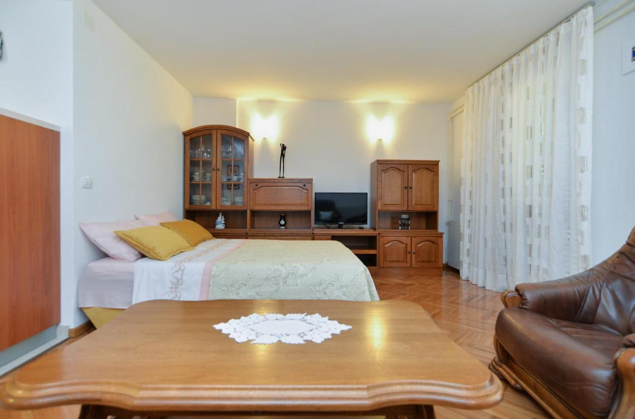 רוביני Apartment Snjezana 1064 מראה חיצוני תמונה