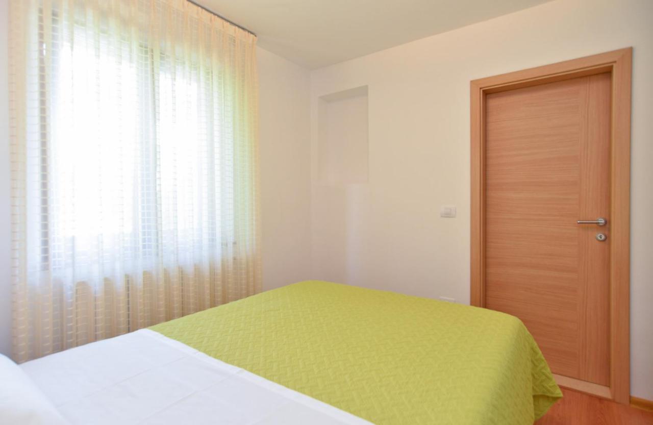 רוביני Apartment Snjezana 1064 מראה חיצוני תמונה